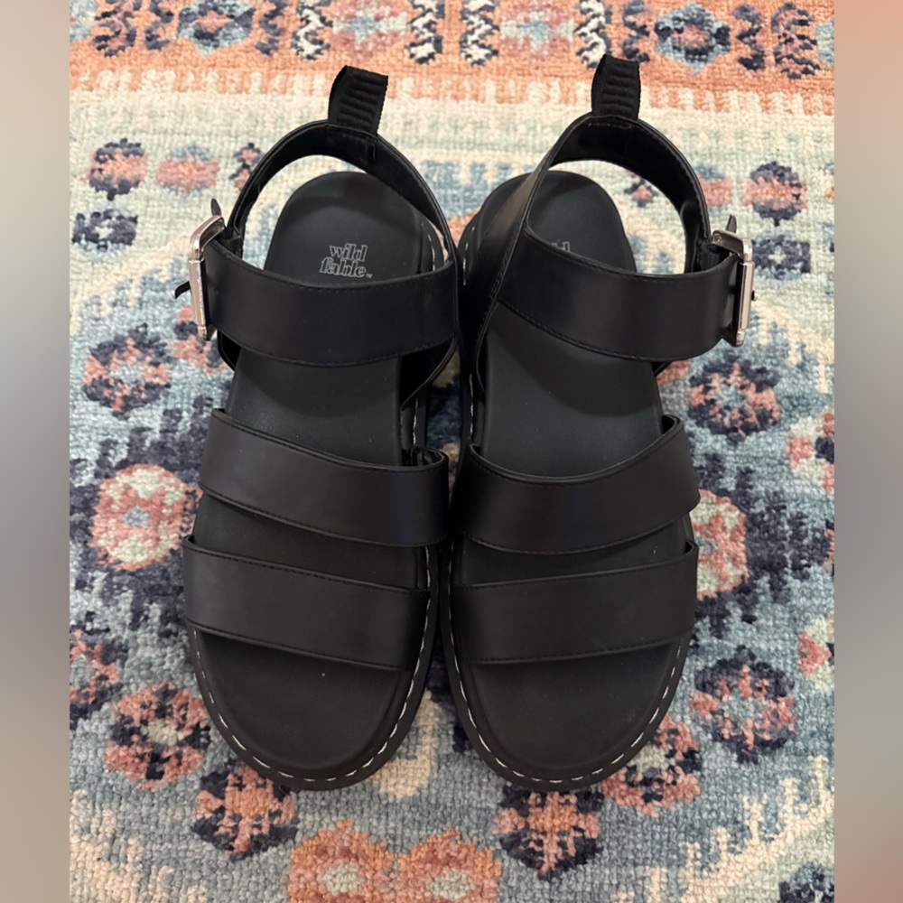Wild Fable Black Sandals